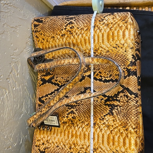 Badgley Mischka Vegan Leather Snakeskin Look Tote NWT - Picture 5 of 12